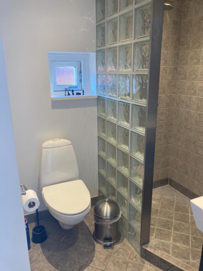 Vaerelse, Bad Og Toilet I Villa Нествед Экстерьер фото